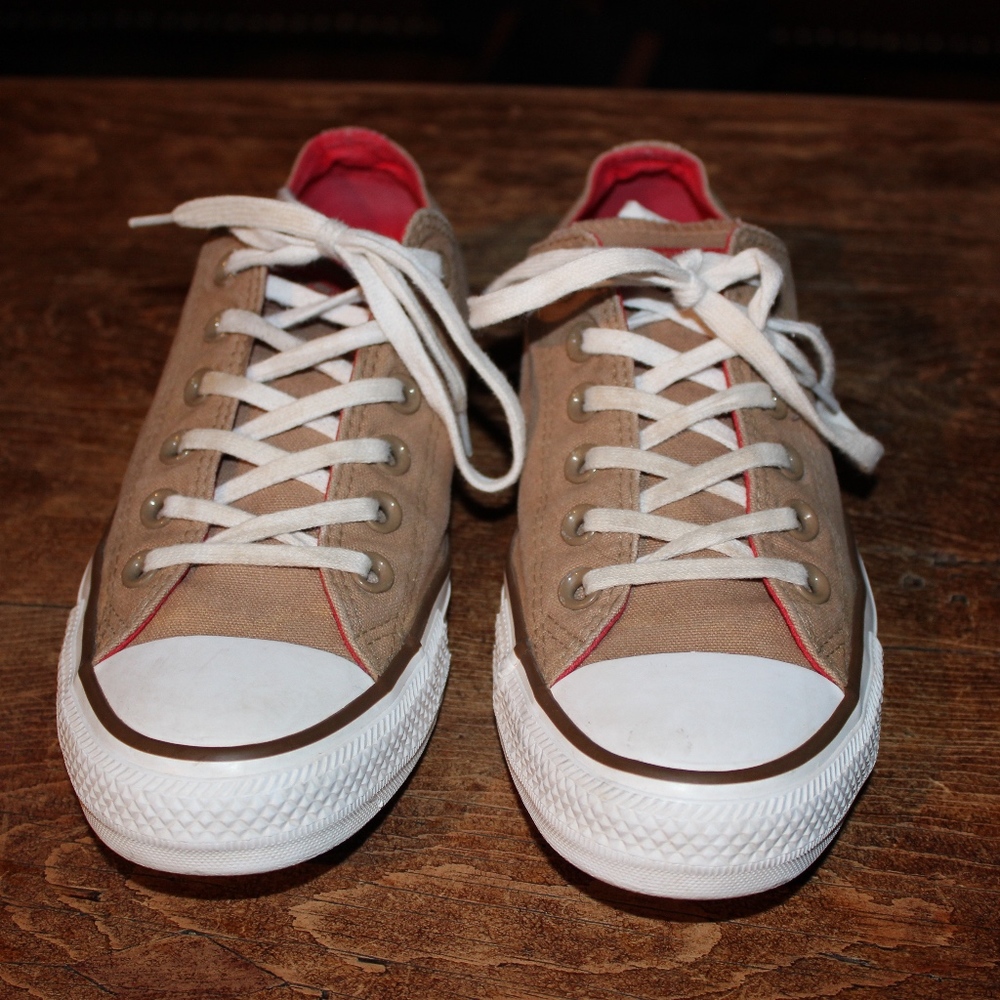 Converse Tan W 8.5, M 6.5